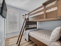 West Side Cottages by SVR