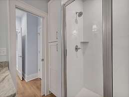 West Side Cottages by SVR