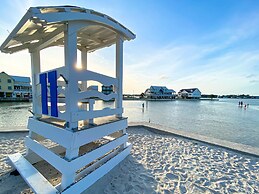 West Side Cottages by SVR