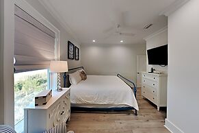 West Side Cottages by SVR