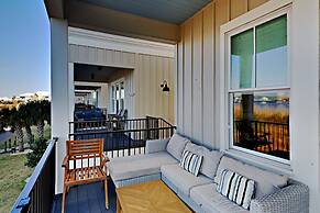 West Side Cottages by SVR