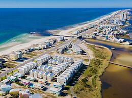 West Side Cottages by SVR