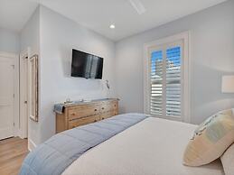 West Side Cottages by SVR