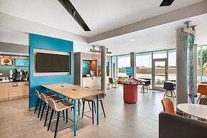 avid hotel Fort Worth Downtown by IHG