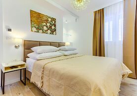 Irini Luxury Rooms