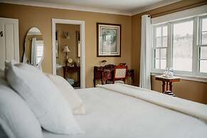 Upper Rideau Bed & Breakfast