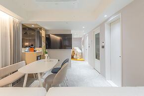 Asherah Villard Aqua Business Hotel