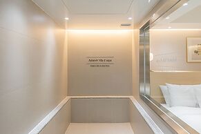 Asherah Villard Aqua Business Hotel