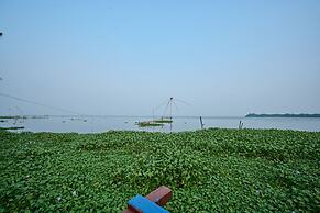 Seclude by the Lake Alleppey