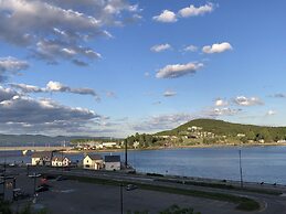 The Gaspé Bay Villa Near Forillion Park