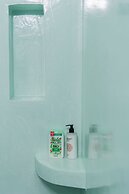 Golden View Jacuzzi Suites