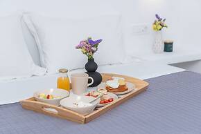 Golden View Jacuzzi Suites