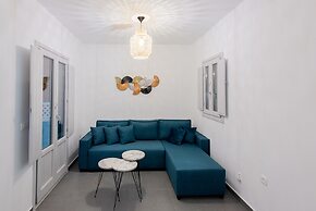 Golden View Jacuzzi Suites