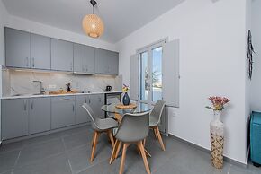 Golden View Jacuzzi Suites