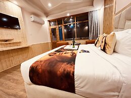 Hill River Resort By West Western