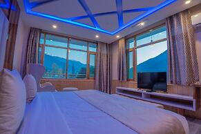 Hill River Resort By West Western