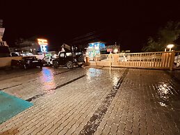 Hill River Resort By West Western