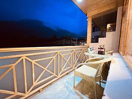 Hill River Resort By West Western