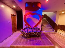 Hill River Resort By West Western