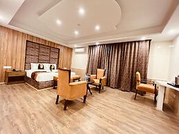 Hill River Resort By West Western