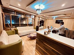 Hill River Resort By West Western