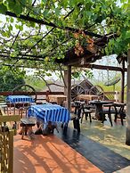 Sawasdee Sichang Resort