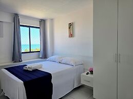 Apê 2 quartos no melhor da Pajuçara M605