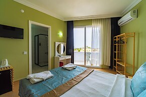De Mare Family Hotel