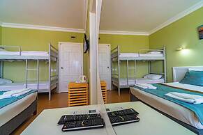 De Mare Family Hotel