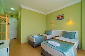 De Mare Family Hotel
