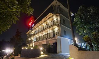 Treebo Regalia Inn Civil Station