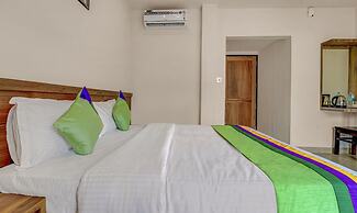 Treebo Regalia Inn Civil Station