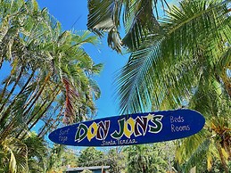 Don Jons Lodge -Surf & Yoga