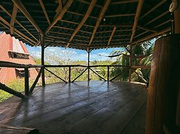 Don Jons Lodge -Surf & Yoga