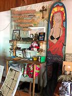 Don Jons Lodge -Surf & Yoga