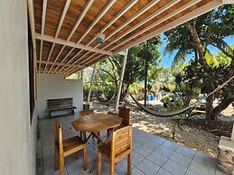 Don Jons Lodge -Surf & Yoga