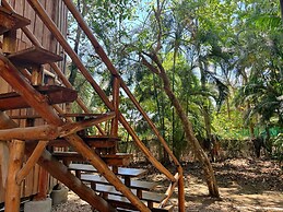 Don Jons Lodge -Surf & Yoga