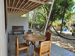 Don Jons Lodge -Surf & Yoga