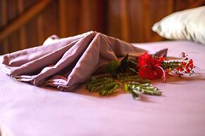 Don Jons Lodge -Surf & Yoga