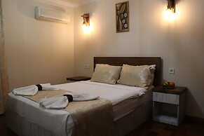 Trend Çeşmealtı Hotel & Lounge