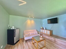 Patong Sunset Villa Phuket