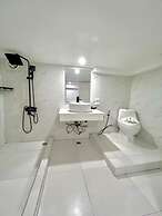 Patong Sunset Villa Phuket