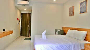 S79 TM01 Monstera Lago Grand World