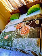 Room in Guest Room - Renajoe Exclusive Guesthouse Tema Community 9