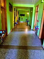 Room in Guest Room - Renajoe Exclusive Guesthouse Tema Community 9