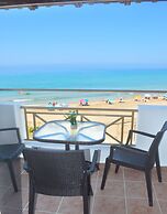 Beachfront 2-bed Luxury Suite - Agios Gordios Corfu Greece