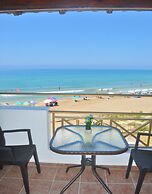 Beachfront 2-bed Luxury Suite - Agios Gordios Corfu Greece