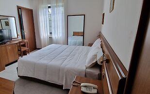Hotel Montegrino Lakeview