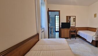Hotel Montegrino Lakeview