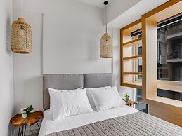 Sanders Old Port - Adorable 1-bdr. Apt. w/ Balcony